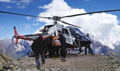 Петима от изчезналите алпинисти в Непал са спасени - 1