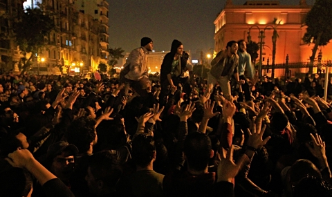 Жертви и безредици след оправдаването на Мубарак в Кайро - 1