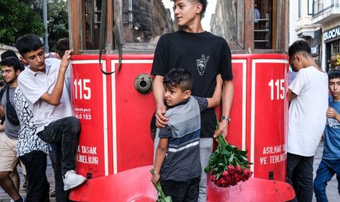 Силен взрив в Истанбул, убитите са поне шестима (ВИДЕО - ОБНОВЕНА) - 1