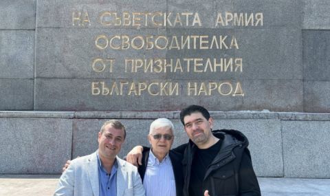 БСП-София излъска Паметника на Съветската армия за 9 май - 1