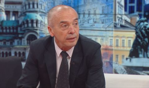 Доц. Мангъров хока лекарите, които ”преглеждат” по телефона - 1