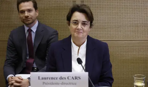 Френският парламент привиква шефката на Лувъра - 1