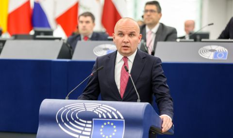 Илхан Кючюк: Г-н Пеевски е осъзнал вероятно необходимостта от сериозен политически консенсус  - 1