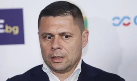 Александър Димитров ли ще "отлепя ютията"?  - 1