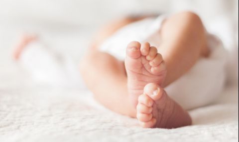 Все повече хора искат да осиновят изоставеното бебе от Айтос - 1