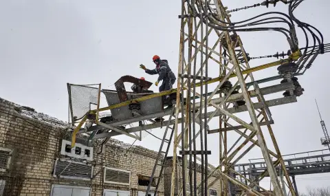 Украински удари по пристанища свиха рязко морския износ на руски петрол - 1