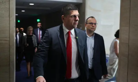 ПП-ДБ подготвя вот на недоверие през септември - 1