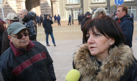 Цвета Караянчева: Киро е вече пътник! - 1