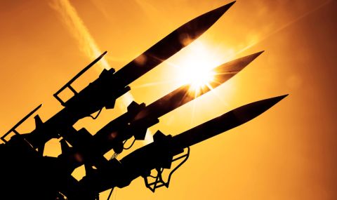 Тел Авив е под ракетен обстрел - 1