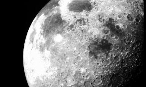 Учен от НАСА иска Луната да стане планета - 1