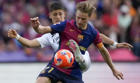 Барселона стартира преговори за удължаване на договора на Френки де Йонг - 1