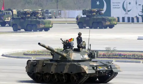 Индия нападна Пакистан. Какво следва? - 1