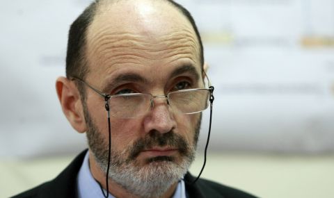 Рашков пенсионира административния секретар на МВР - 1