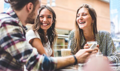Учени установиха, че разговорите с приятели понижават стреса - 1