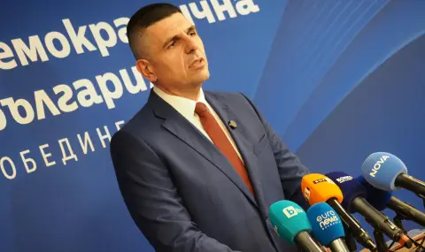 Ивайло Мирчев за Радев: Само ние му пречим. Тази опозиция доскоро бе наричана “петроханци”, “педофили”, сега ставаме “неонацисти”