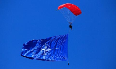 НАТО: Сърбия е свободна да избира с кого да си партнира - с Русия или с нас - 1