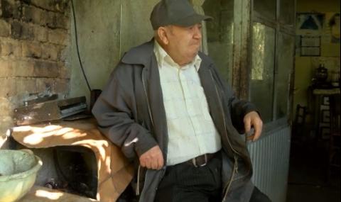 84-годишен сляп мъж твърди, че е измамен от роднини - 1
