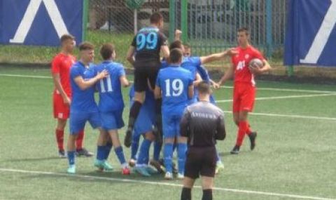 Левски победи ЦСКА при U17 - 1