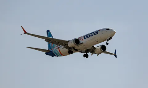 Шокиращ инцидент във въздуха: Пилотите на самолет на Flydubai се сбиха помежду си