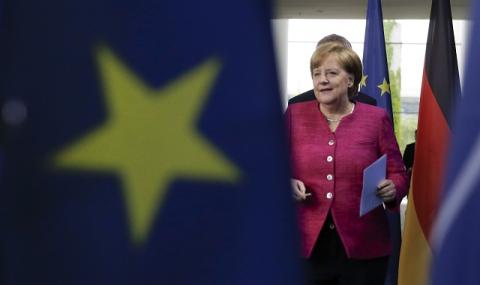Меркел: Още пари за отбрана - 1
