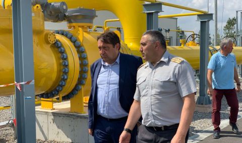 Шишков се среща със строителите на газовата връзка между България и Гърция - 1