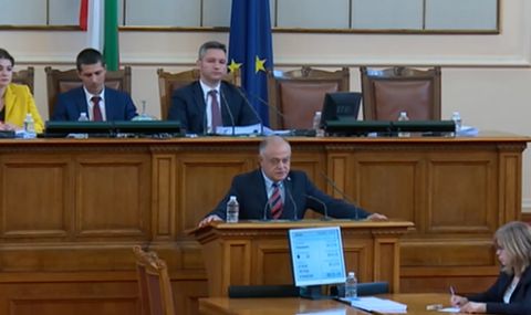 Атанасов за махането на Минчев: Почтен човек, на който трябвало по политически причини да му вземем главата   - 1