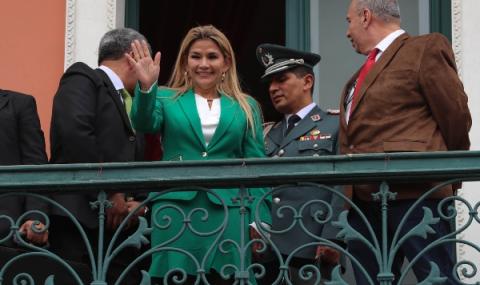 Поискаха оставките на всички министри в Боливия - 1