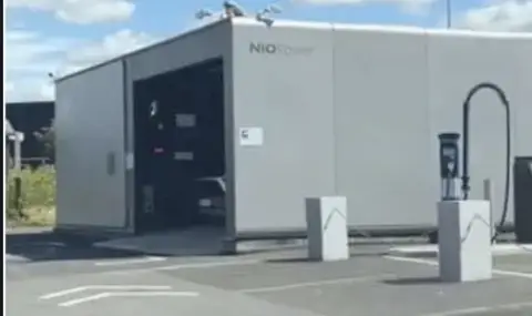 Вижте как станция на Nio подменя батерия за под 5 минути (ВИДЕО) - 1