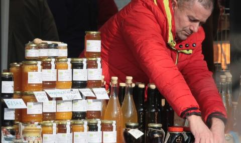 Мед от Украйна: натурален продукт или евтин захарен сироп? - 1