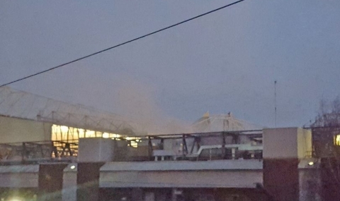 Овладяха пожар на "Олд Трафорд" - 1