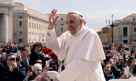 Папата към младежите: Бунтувайте се срещу културата на краткотрайното - 1
