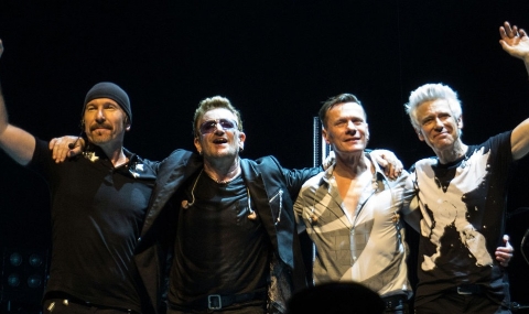 U2 подкрепиха оставането на Великобритания в ЕС - 1