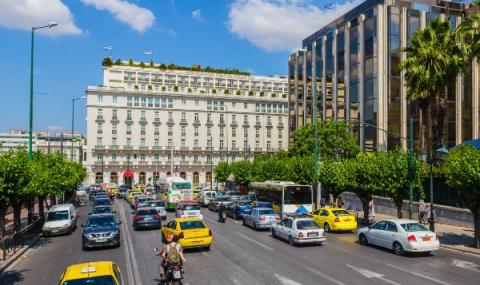 Гърция отлага повишаването на пътните такси - 1