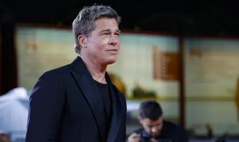 Брад Пит загуби майка си - 1