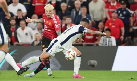 Алехандро Гарначо недоволен от ролята си в Манчестър Юнайтед, иска да напусне - 1