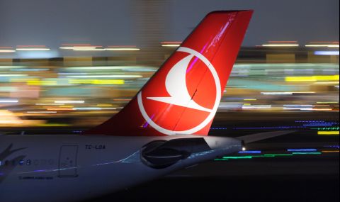Заплаха за бомба в самолет на Turkish Airlines от Истанбул за Москва - 1