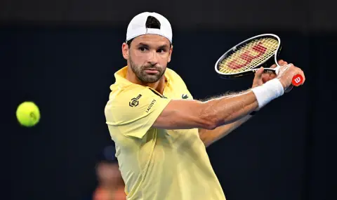 Григор Димитров опасно близо със секси моделка - 1