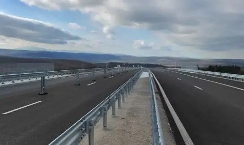 A new 3-kilometer section of the Hemus Motorway is being opened for traffic  - 1