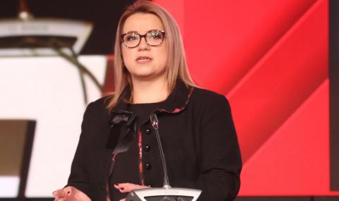 Деница Златева: Газът поевтинява с 53 % за ноември - 1