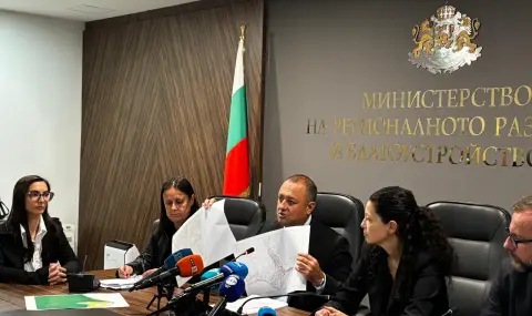 Министър Иванов: Установени са пропуски в "Елените". Застроено е речно корито, липсват документи - 1