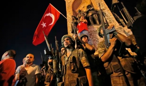 Страх: Турски военни искат убежище в Германия - 1