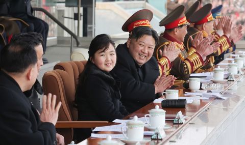 Три поколения владетели: династията Ким и властта - 1