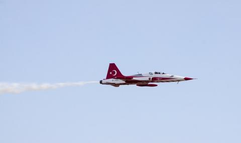 Турската авиация удари Северен Ирак - 1