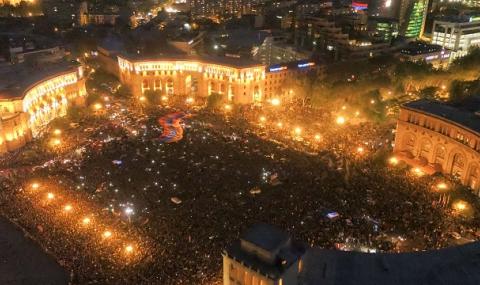 В Армения: Революцията продължава - 1