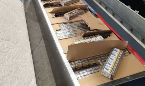 Митничари задържаха над 16 700 кутии контрабандни цигари на ГКПП "Лесово" - 1