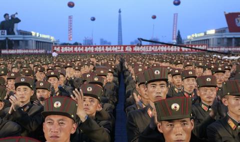 Северна Корея свиква опълчението (СНИМКИ) - 1