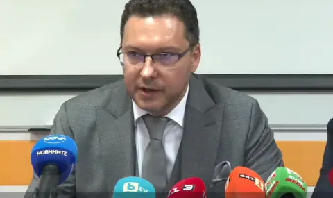 Трима на 19 години и един на 15 години са задържани за побоя над директора на полицията в Русе - 1