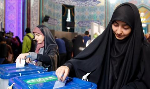 Иранците отново се запътиха към изборните урни - 1