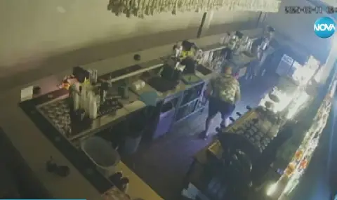 Мъж открадна 25 хиляди лева от заведение в Бургас - 1