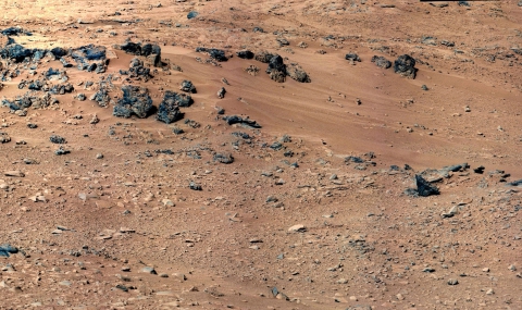 Curiosity откри странен обект на Марс и спря работа - 1
